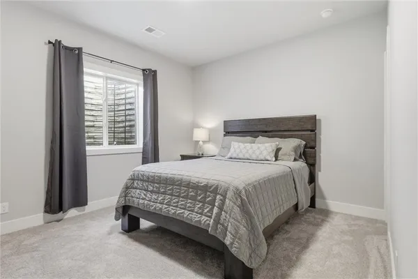 $525,000 | 15449 West 173rd Street, Olathe, KS 66062