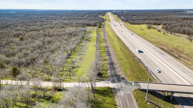 $350,000 | 0 I-45 Service Road, Richland, TX 76681