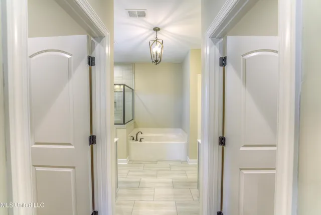 $429,000 | 770 Bouldercrest Drive, Southaven, MS 38672