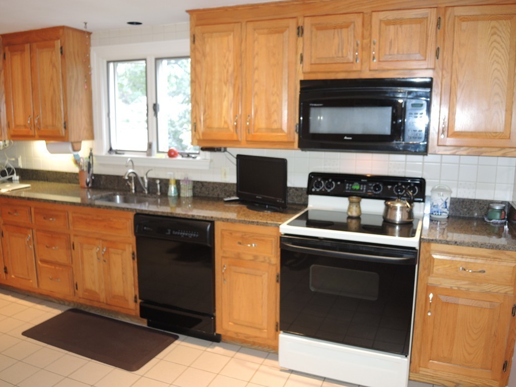 114 Richdale Road Needham, MA 02494 - Photo 6 of 25