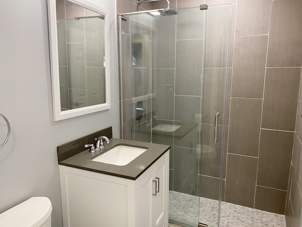 62 Jacqueline Road, Unit 6 Waltham, MA 02452 - Photo 16 of 20 Gallery Image 16