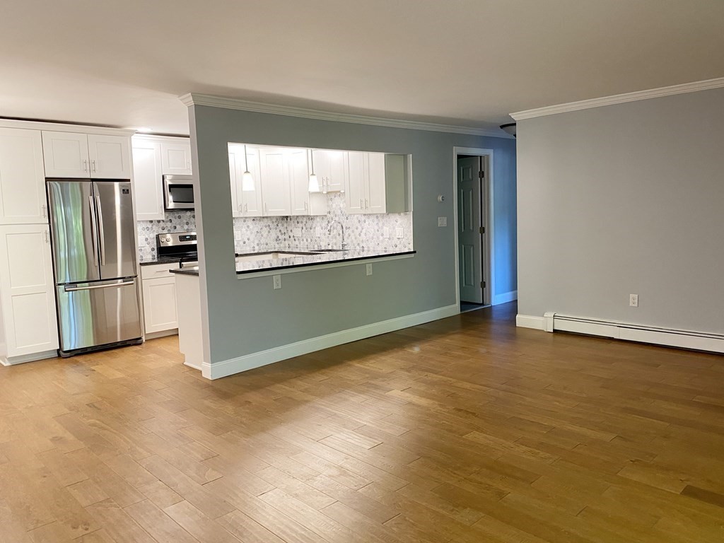 62 Jacqueline Road, Unit 6 Waltham, MA 02452 - Photo 10 of 20 Gallery Image 10