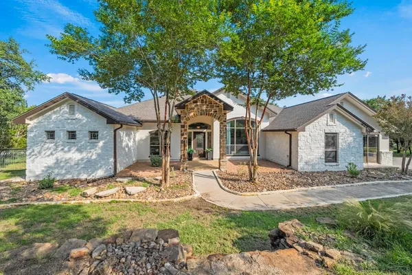 $749,999 | 131 Palo Verde, Bulverde, TX 78163