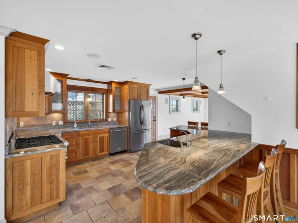 $8,000 | 4 Point Road, Old Saybrook, CT 06475