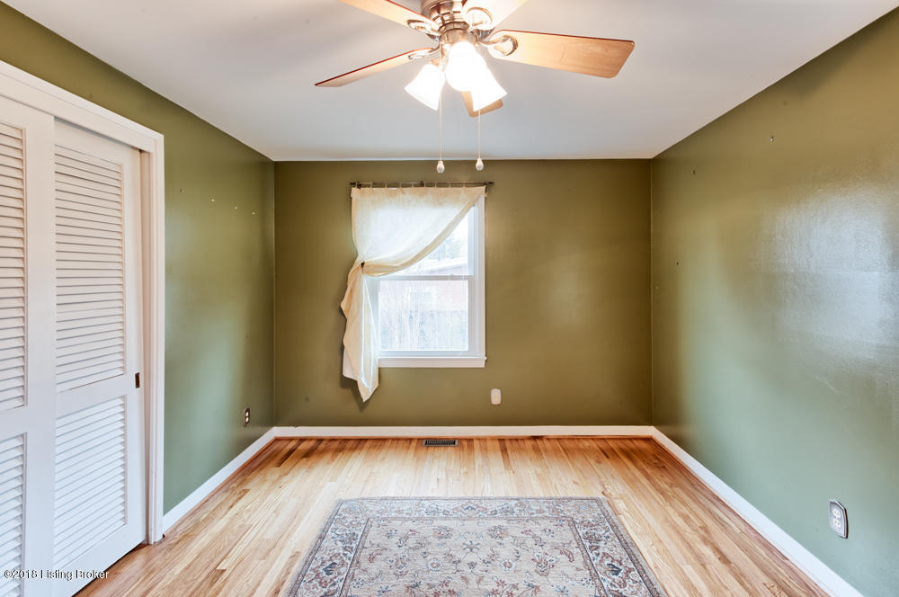 7208 Woolrich Road Louisville, KY 40222 - Photo 18 of 42 Bedroom 2, View 2