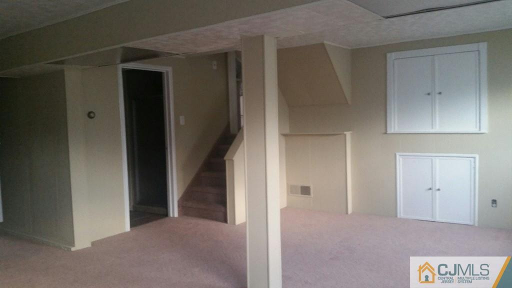 23 Wilshire Road Edison, NJ 08817 - Photo 12 of 21 a view interior of the house
