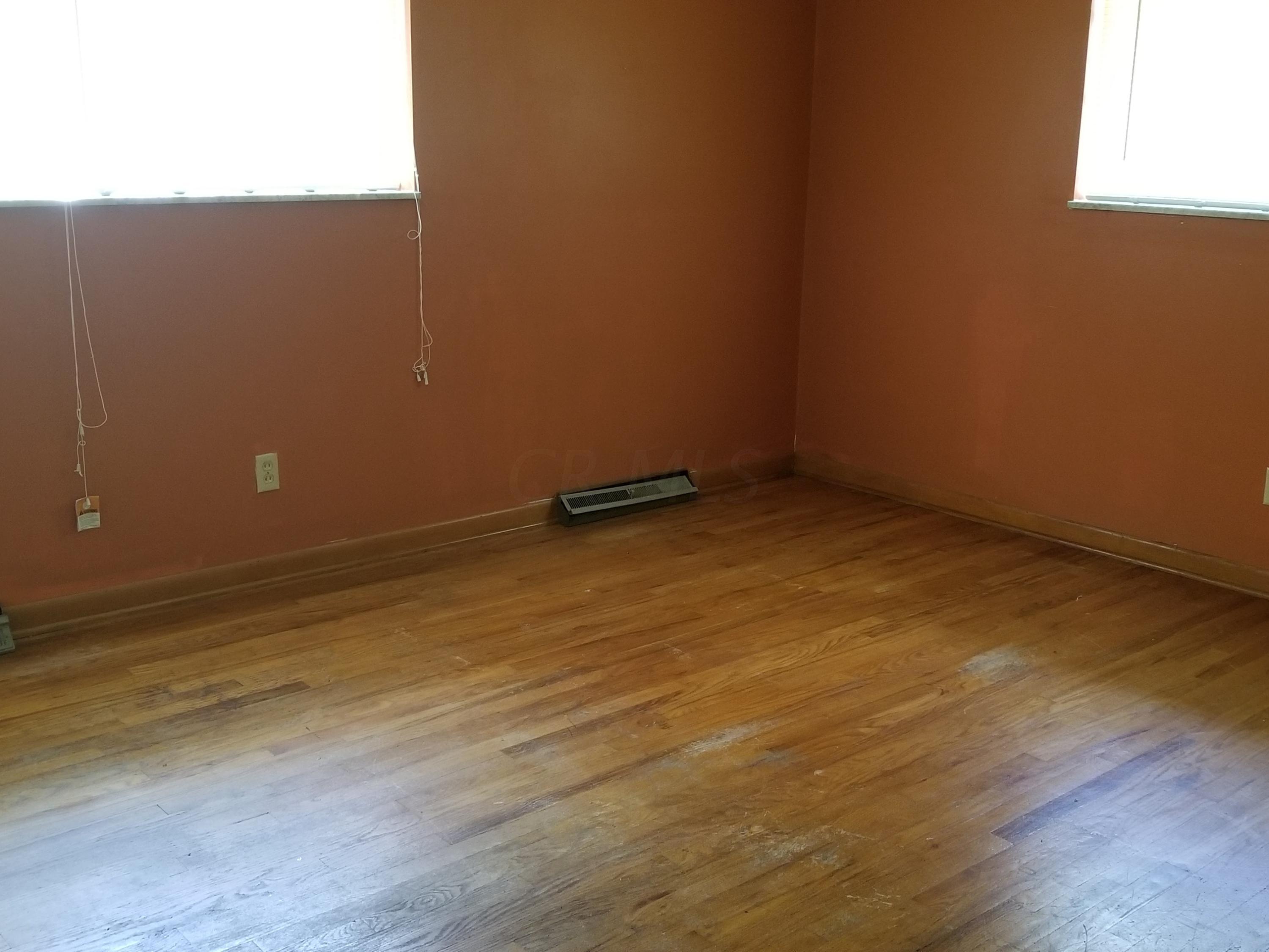 741 Bernhard Road Columbus, OH 43213 - Photo 12 of 29