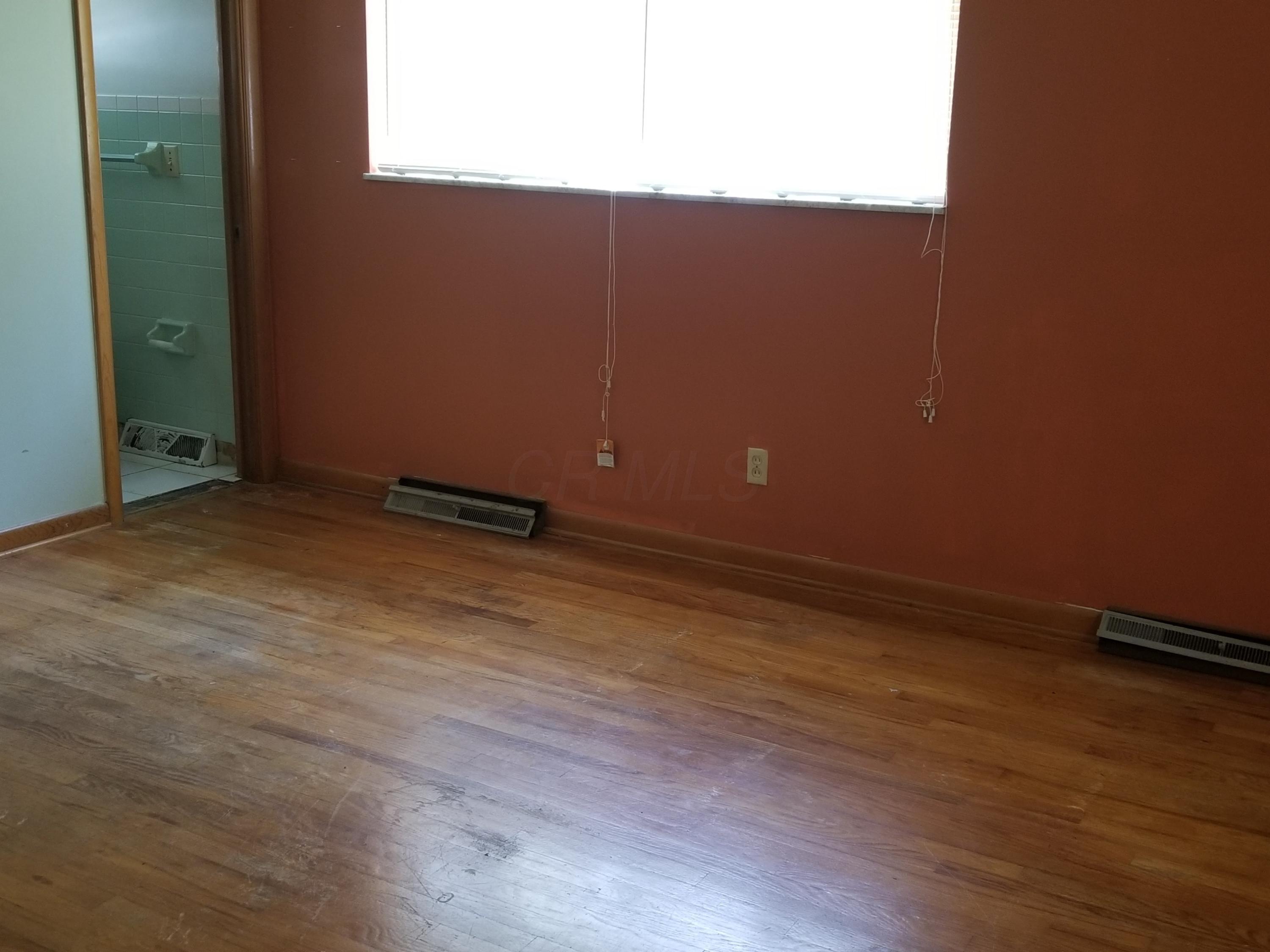 741 Bernhard Road Columbus, OH 43213 - Photo 13 of 29