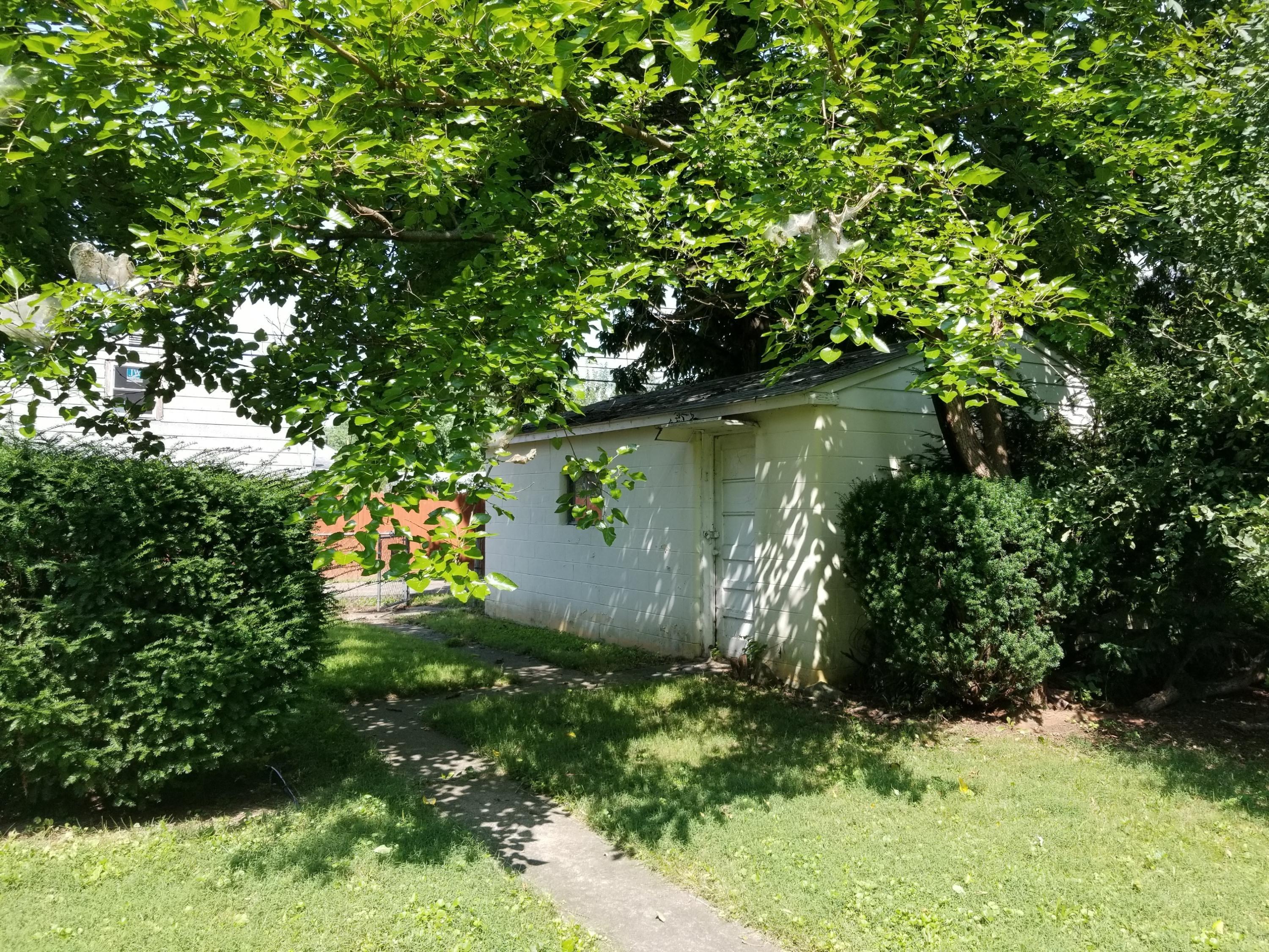 741 Bernhard Road Columbus, OH 43213 - Photo 26 of 29
