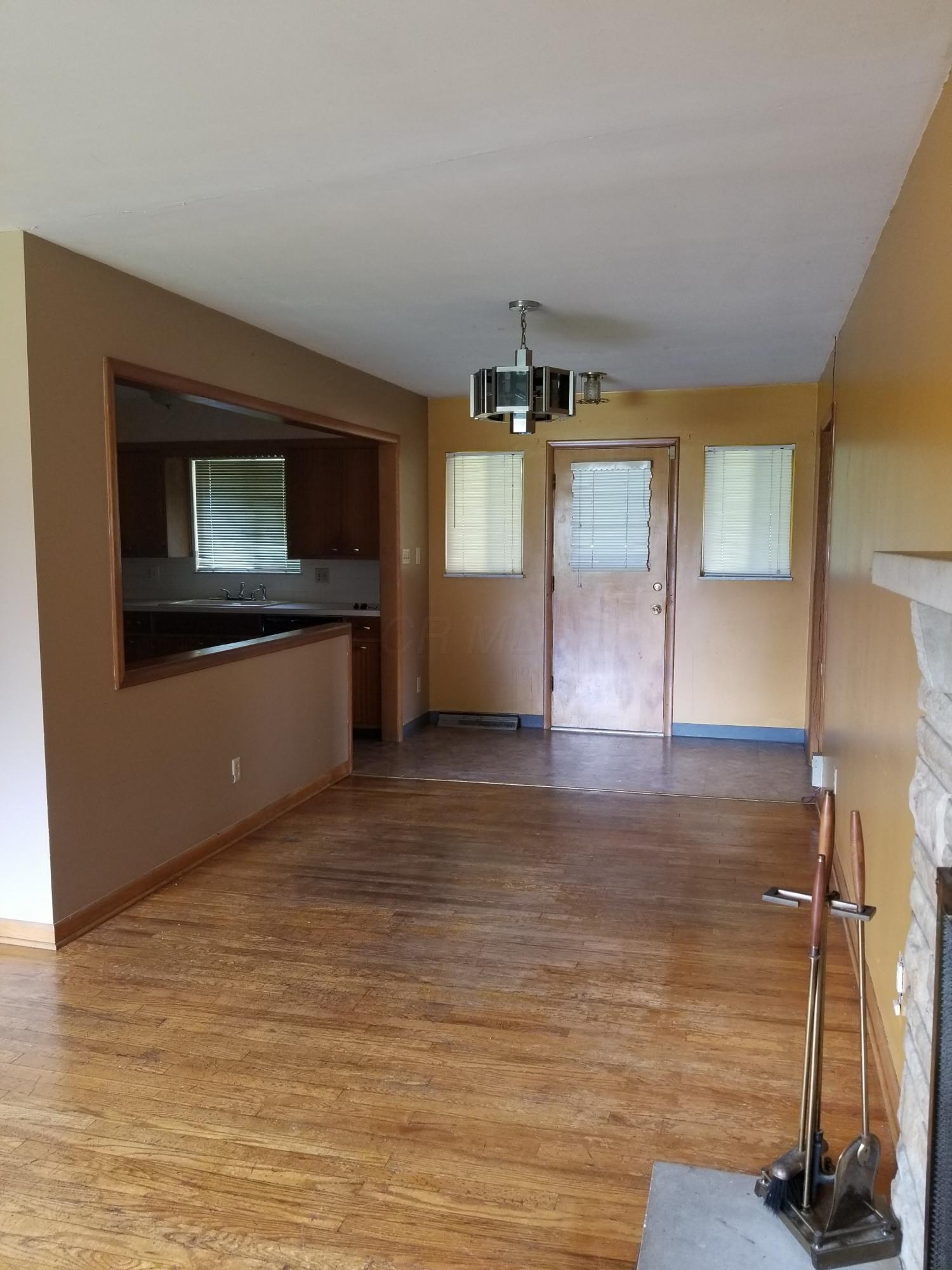 741 Bernhard Road Columbus, OH 43213 - Photo 5 of 29