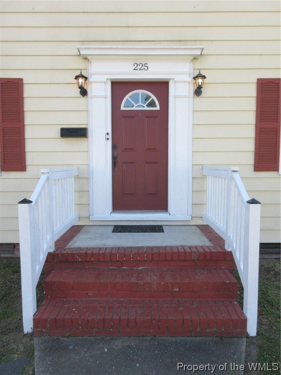 225 Chesterfield Road Hampton, VA 23661 - Photo 10 of 45 Gallery Image 10
