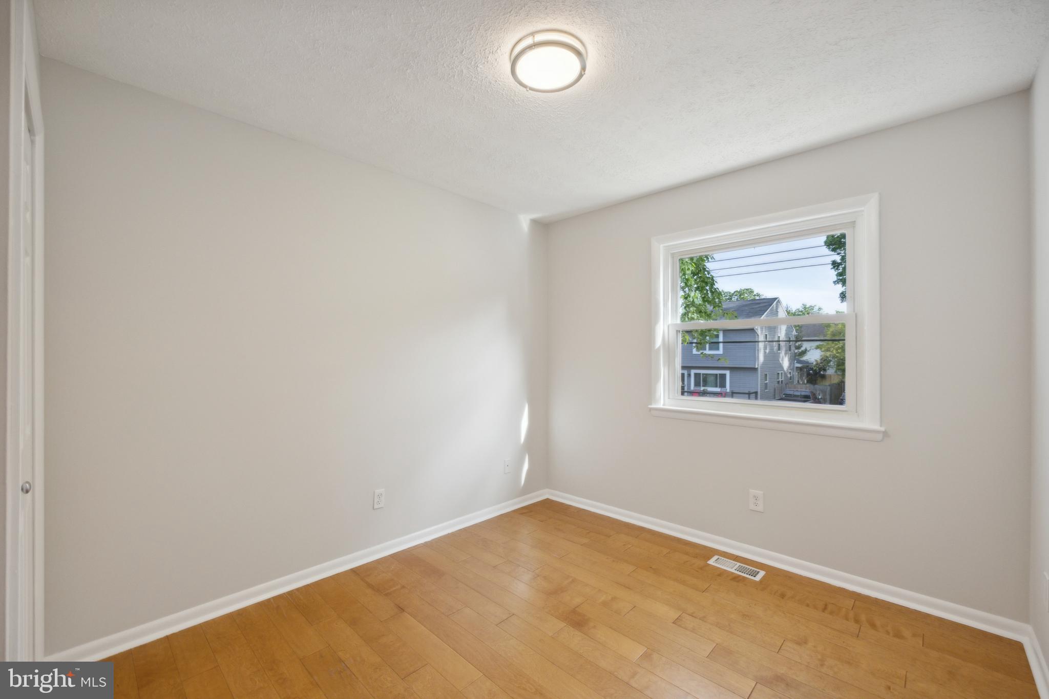 406 Cedar Grove Road Edgewater, MD 21037 - Photo 12 of 27 Bedroom 1
