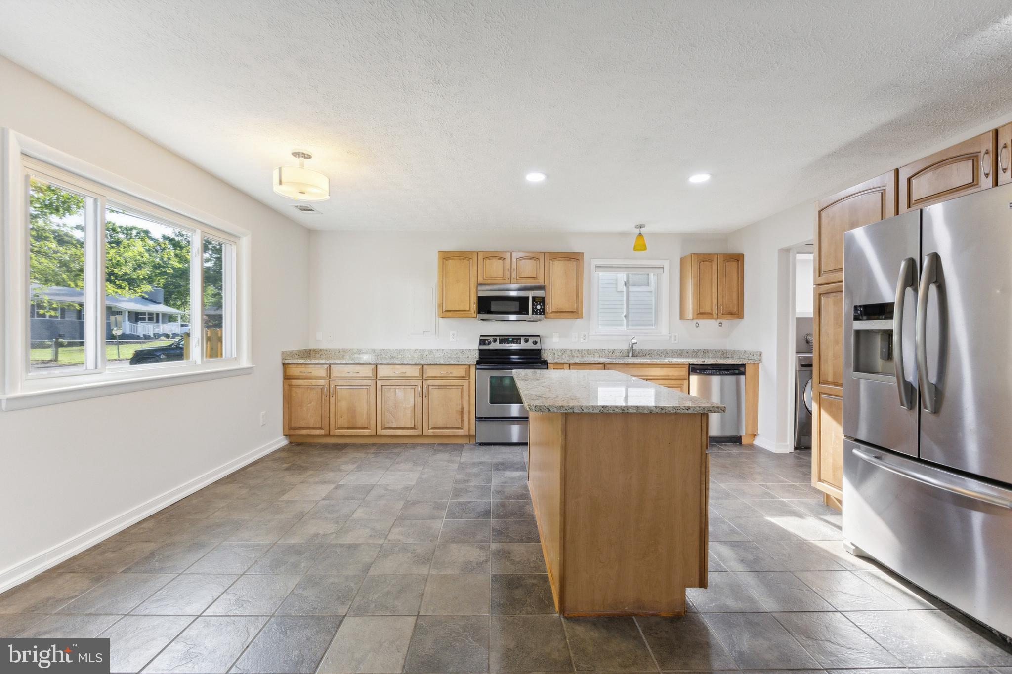 406 Cedar Grove Road Edgewater, MD 21037 - Photo 3 of 27 Dining area and kitchen