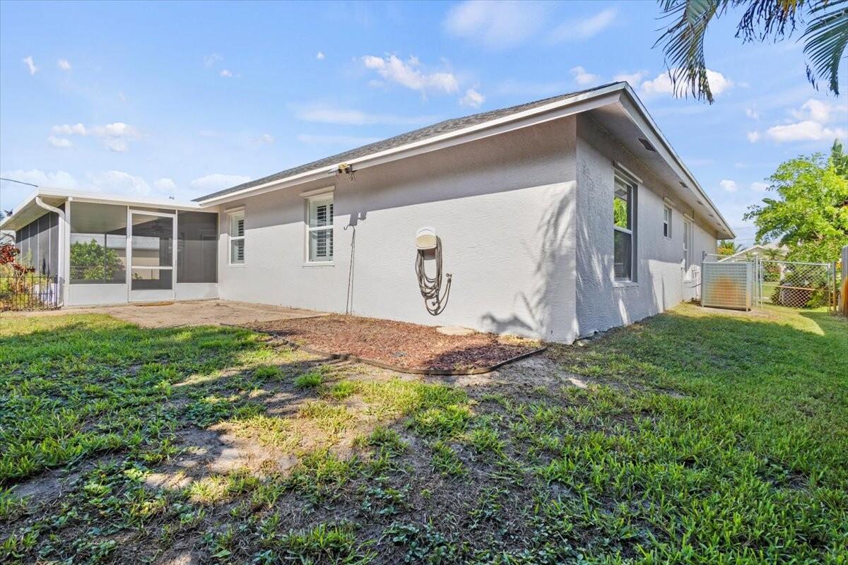 515 Southeast Cliff Road Port St. Lucie, FL 34984 - Photo 62 of 70 515-SE-Cliff-Rd-0061