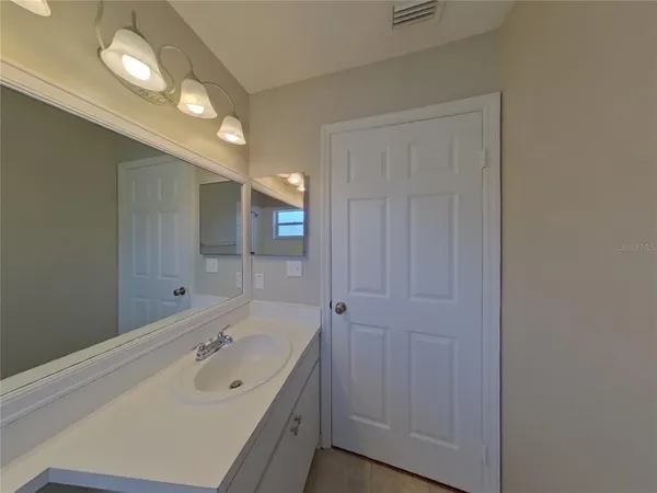 $3,149 | Undisclosed Address, Lutz, FL 33558