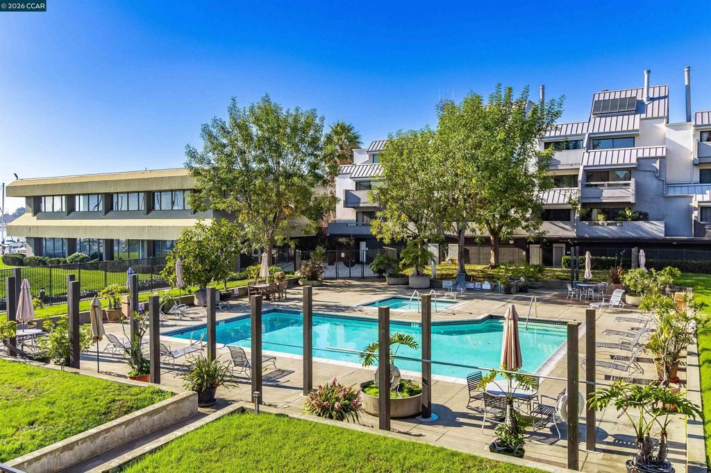 1-1 Embarcadero West, Unit 164 Oakland, CA 94607 - Photo 16 of 24