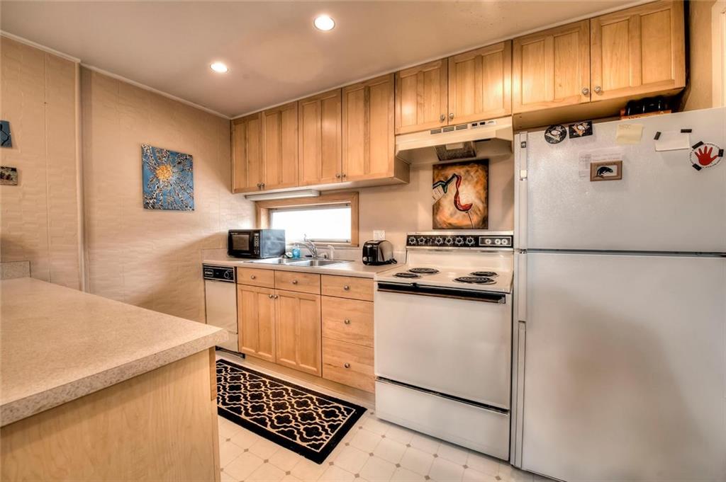 163 High Tor Road, Unit 10 Breckenridge, CO 80424 - Photo 14 of 25 Gallery Image 14