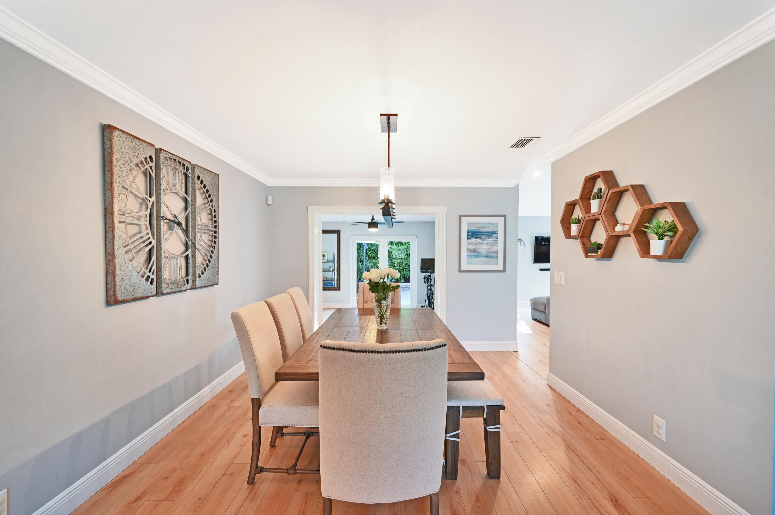3101 Cardinal Drive Delray Beach, FL 33444 - Photo 5 of 26 Formal Dining