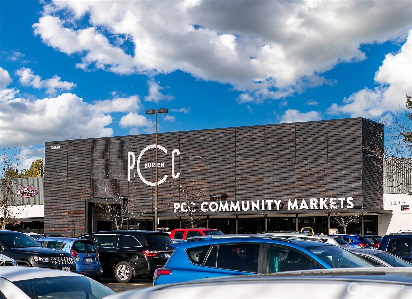 16504 3rd Avenue Southwest Burien, WA 98148 - Photo 12 of 17 a front view of a building with parking space