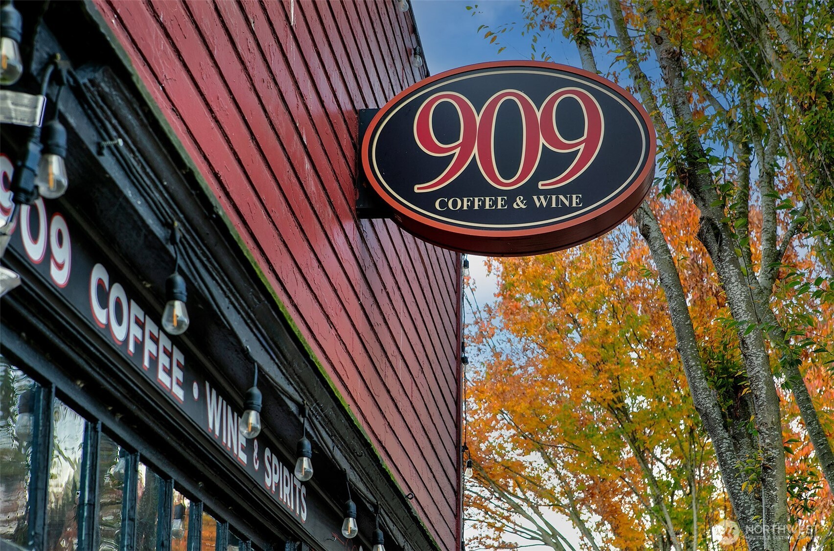 16504 3rd Avenue Southwest Burien, WA 98148 - Photo 16 of 17 a sign that is on a pole