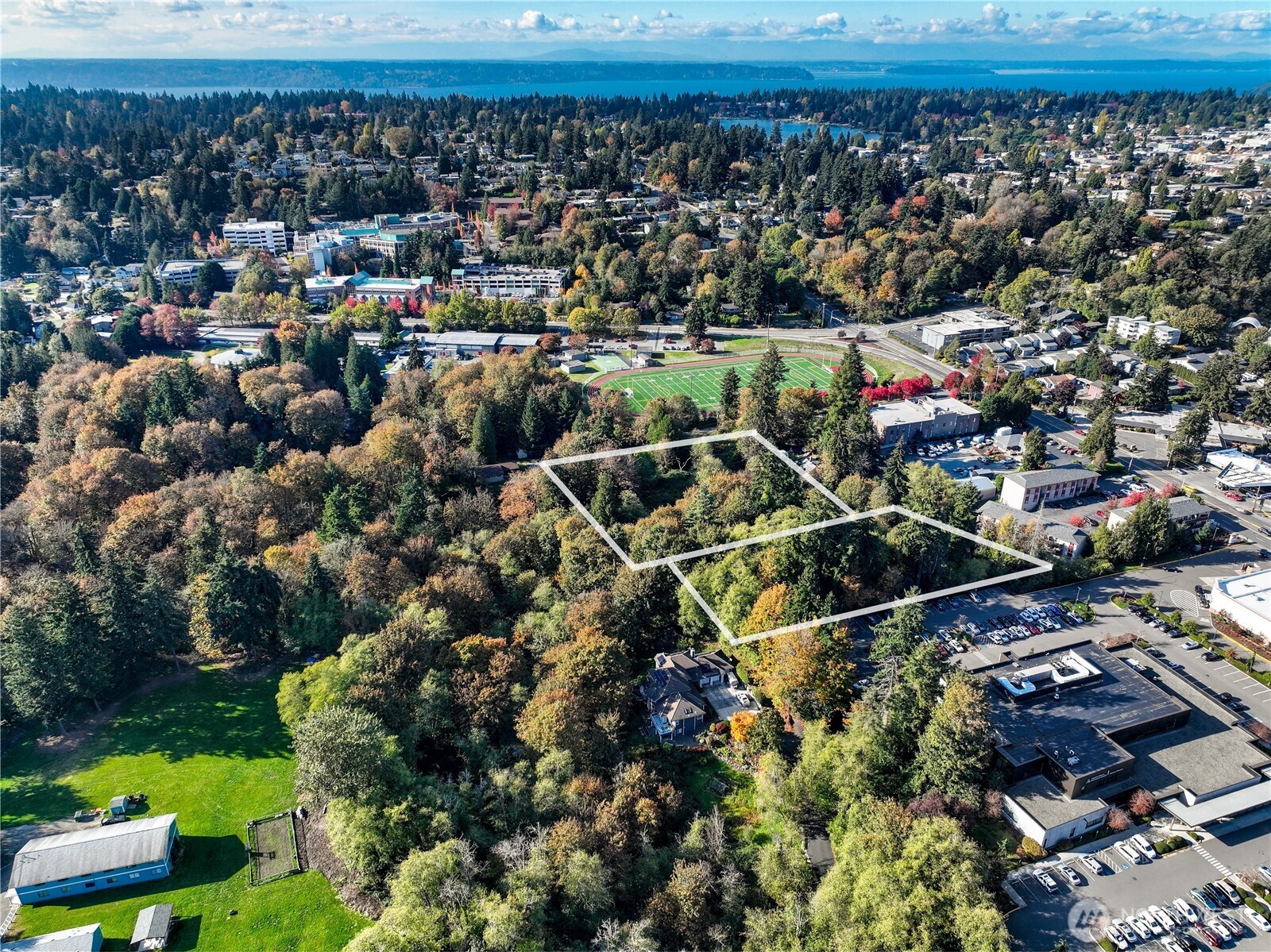 16504 3rd Avenue Southwest Burien, WA 98148 - Photo 6 of 17 a view of a city