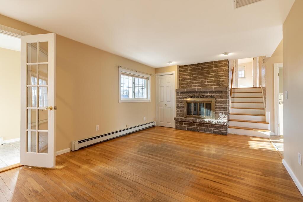 16 Roosevelt Road Cumberland, RI 02864 - Photo 13 of 24 Gallery Image 13