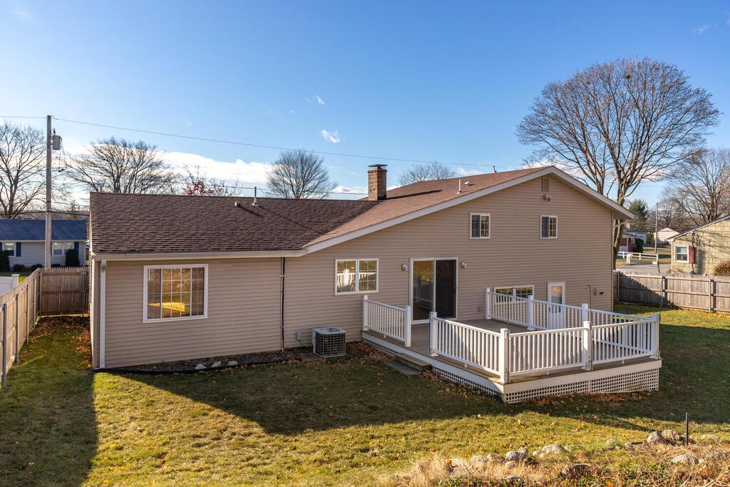 16 Roosevelt Road Cumberland, RI 02864 - Photo 24 of 24 Gallery Image 24