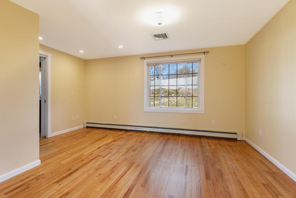 16 Roosevelt Road Cumberland, RI 02864 - Photo 7 of 24 Gallery Image 7