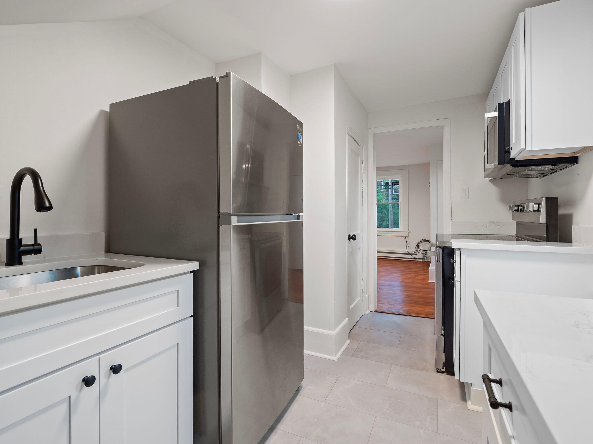 518 Riverland Road Southeast Roanoke, VA 24014 - Photo 9 of 17 28-518, 520 Riverland Rd SE-MFW Media