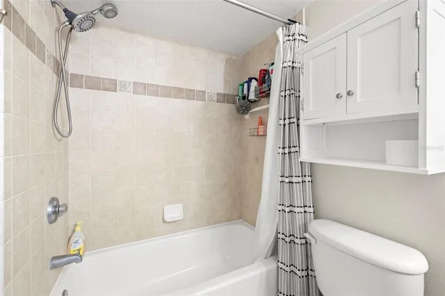 a view of utility room