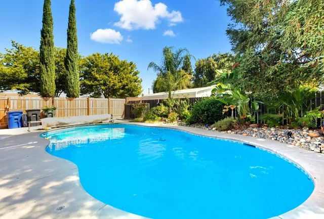 $460,000 | 1320 Coffee Villa Drive, Modesto, CA 95355