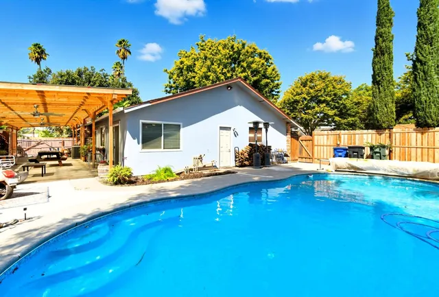 $460,000 | 1320 Coffee Villa Drive, Modesto, CA 95355
