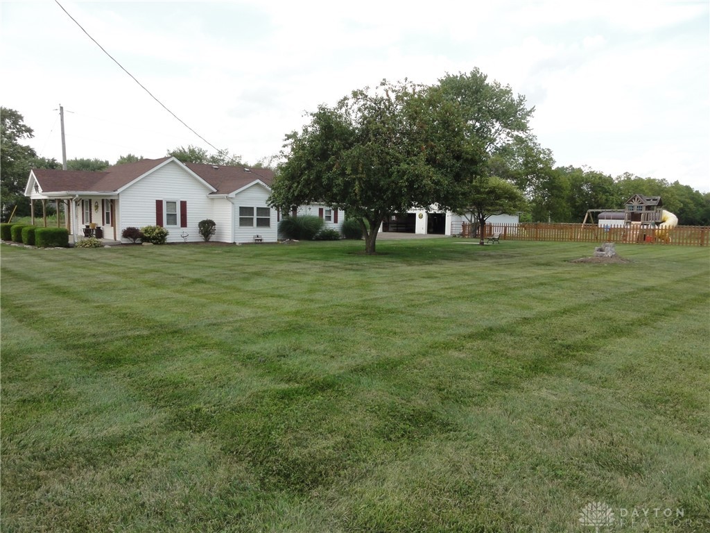 4425 Iddings Road West Milton, OH 45383 - Photo 2 of 24