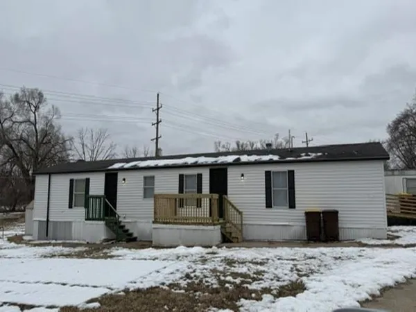 $48,900 | 23 Pleasant Lane, Freeport, IL 61032