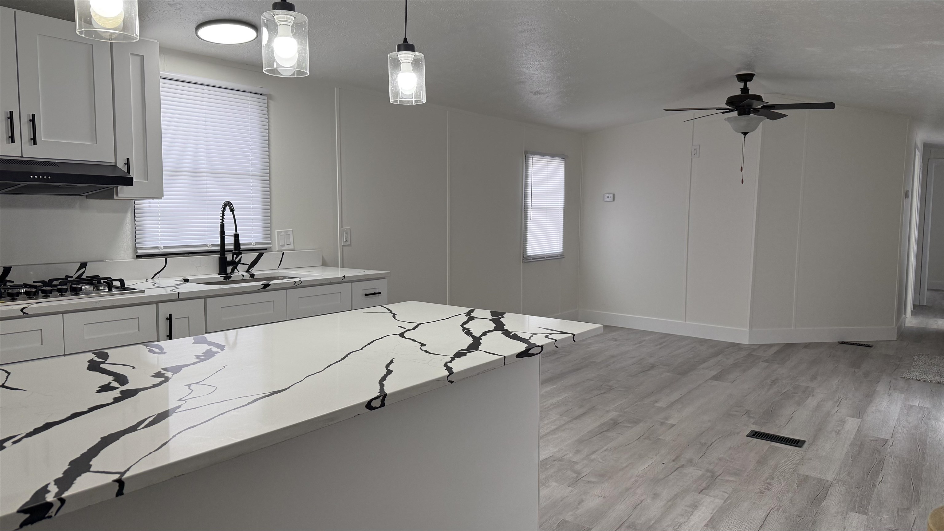 23 Pleasant Lane Freeport, IL 61032 - Photo 10 of 14