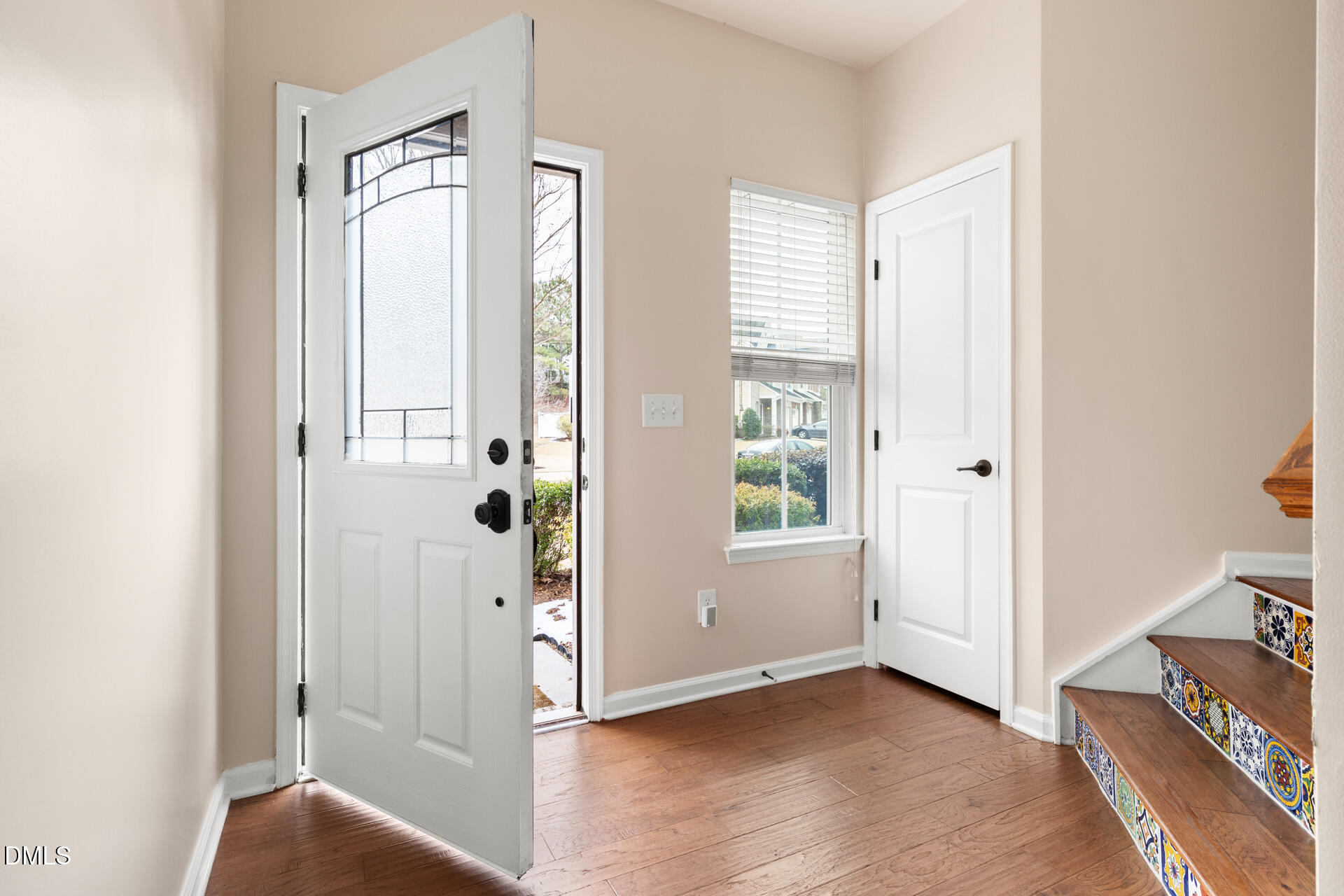 469 Panorama View Loop Cary, NC 27519 - Photo 3 of 36 469-Panorama-103