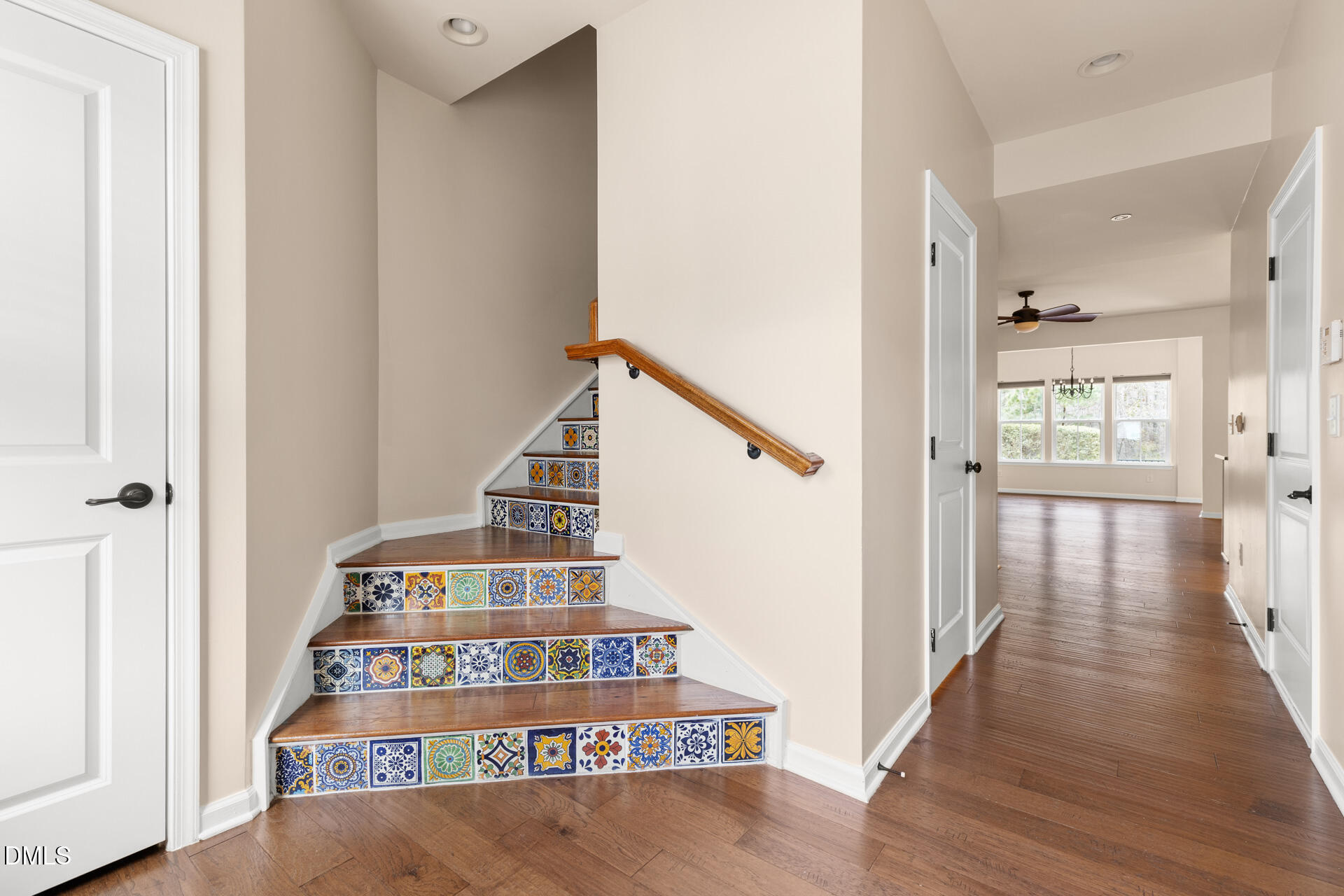 469 Panorama View Loop Cary, NC 27519 - Photo 4 of 36 469-Panorama-104