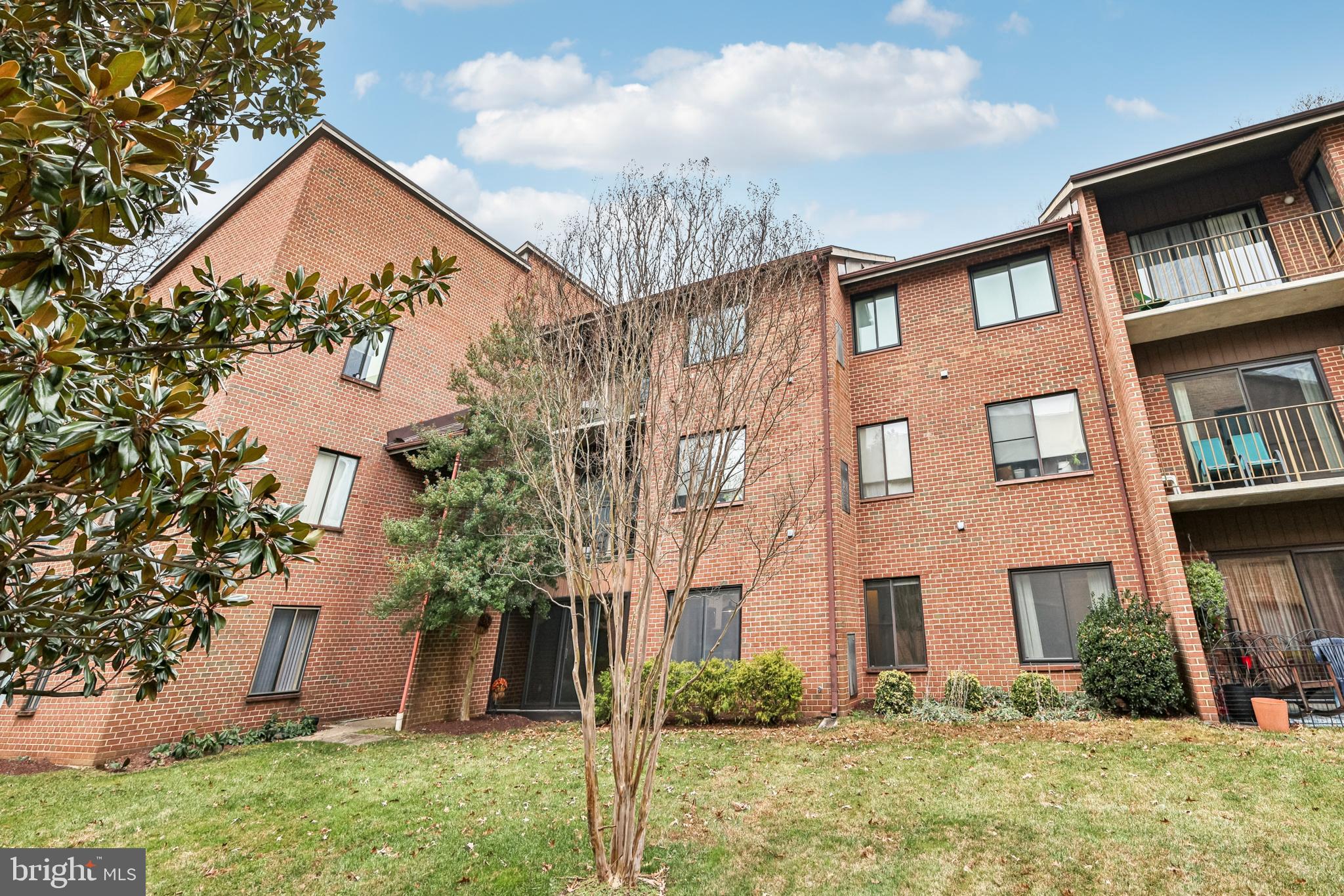 Welcome to 15310 Pine Orchard Dr Unit #84-1B