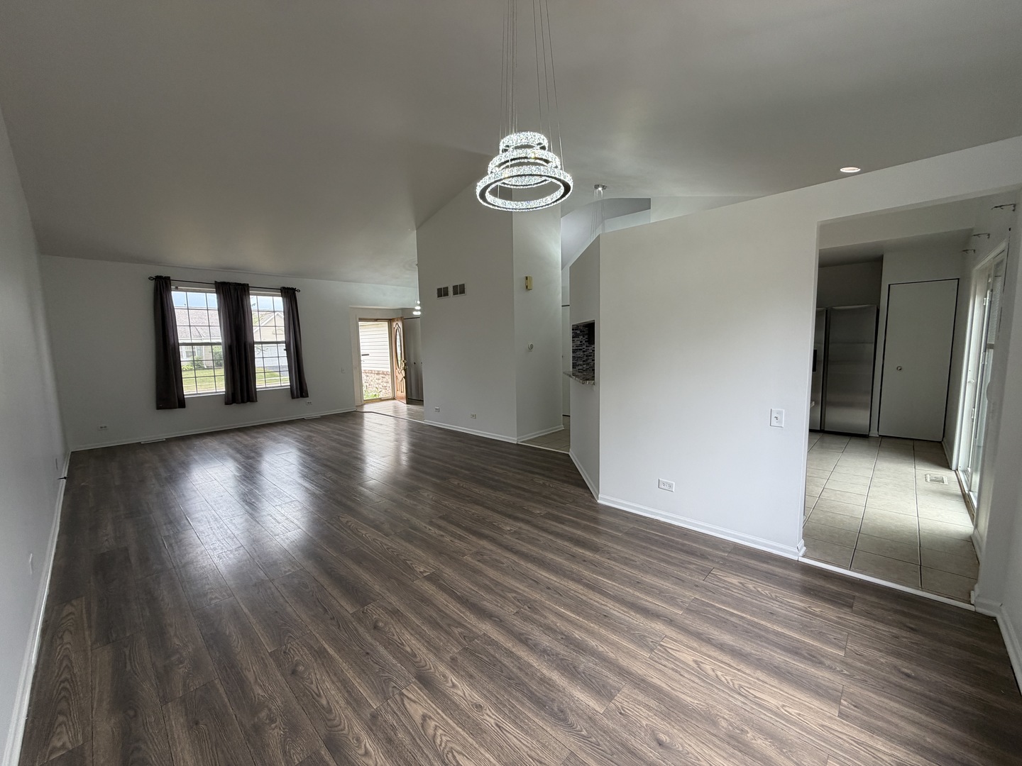2354 Nantucket Lane Elgin, IL 60123 - Photo 8 of 46