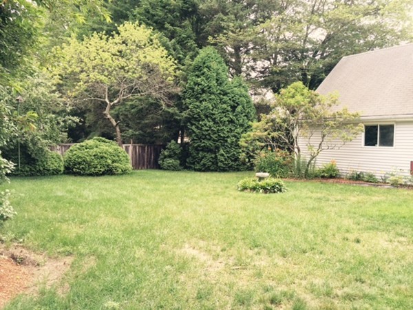 30 Elda Road Framingham, MA 01701 - Photo 3 of 16