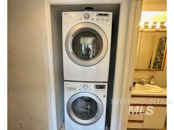 $510,000 | 325 Taylor Avenue, Moscow, ID 83843