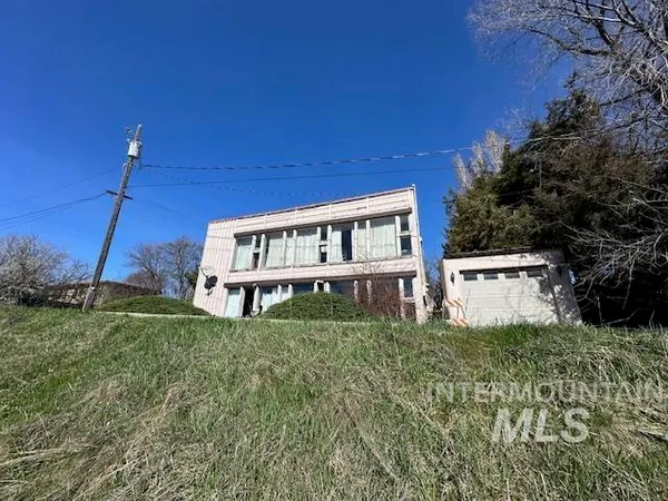 $510,000 | 325 Taylor Avenue, Moscow, ID 83843