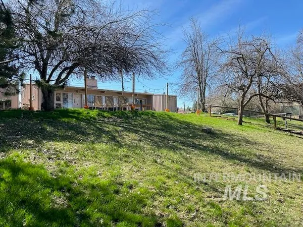 $510,000 | 325 Taylor Avenue, Moscow, ID 83843