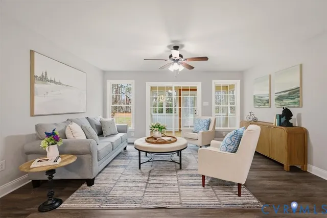 $279,000 | 31 Moccasin Trail, Weems, VA 22576