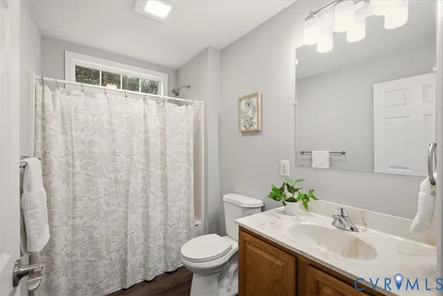 $279,000 | 31 Moccasin Trail, Weems, VA 22576