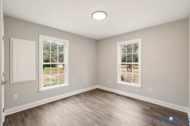 $279,000 | 31 Moccasin Trail, Weems, VA 22576