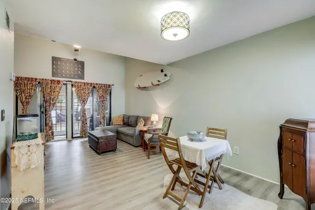 $220,000 | 1248 Wonderwood Drive, Jacksonville, FL 32233