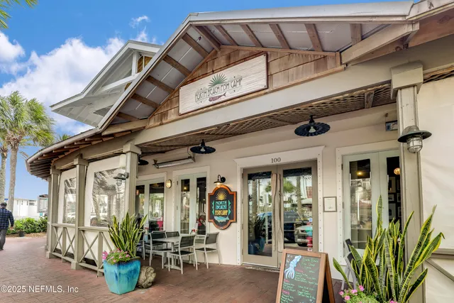 $220,000 | 1248 Wonderwood Drive, Jacksonville, FL 32233