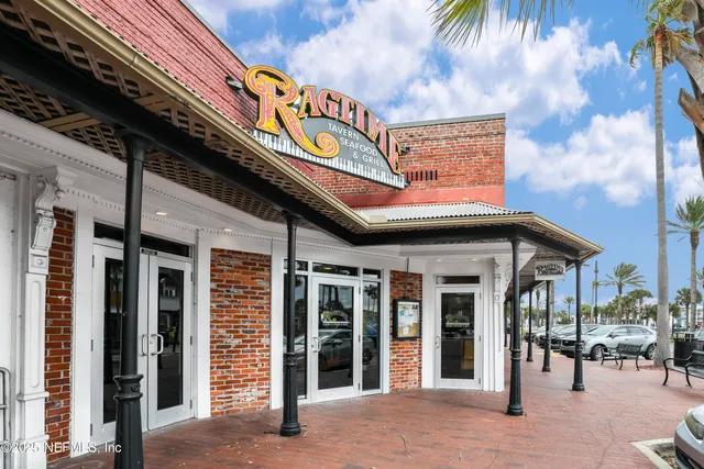 $220,000 | 1248 Wonderwood Drive, Jacksonville, FL 32233