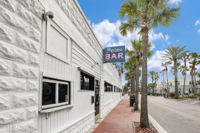 $220,000 | 1248 Wonderwood Drive, Jacksonville, FL 32233